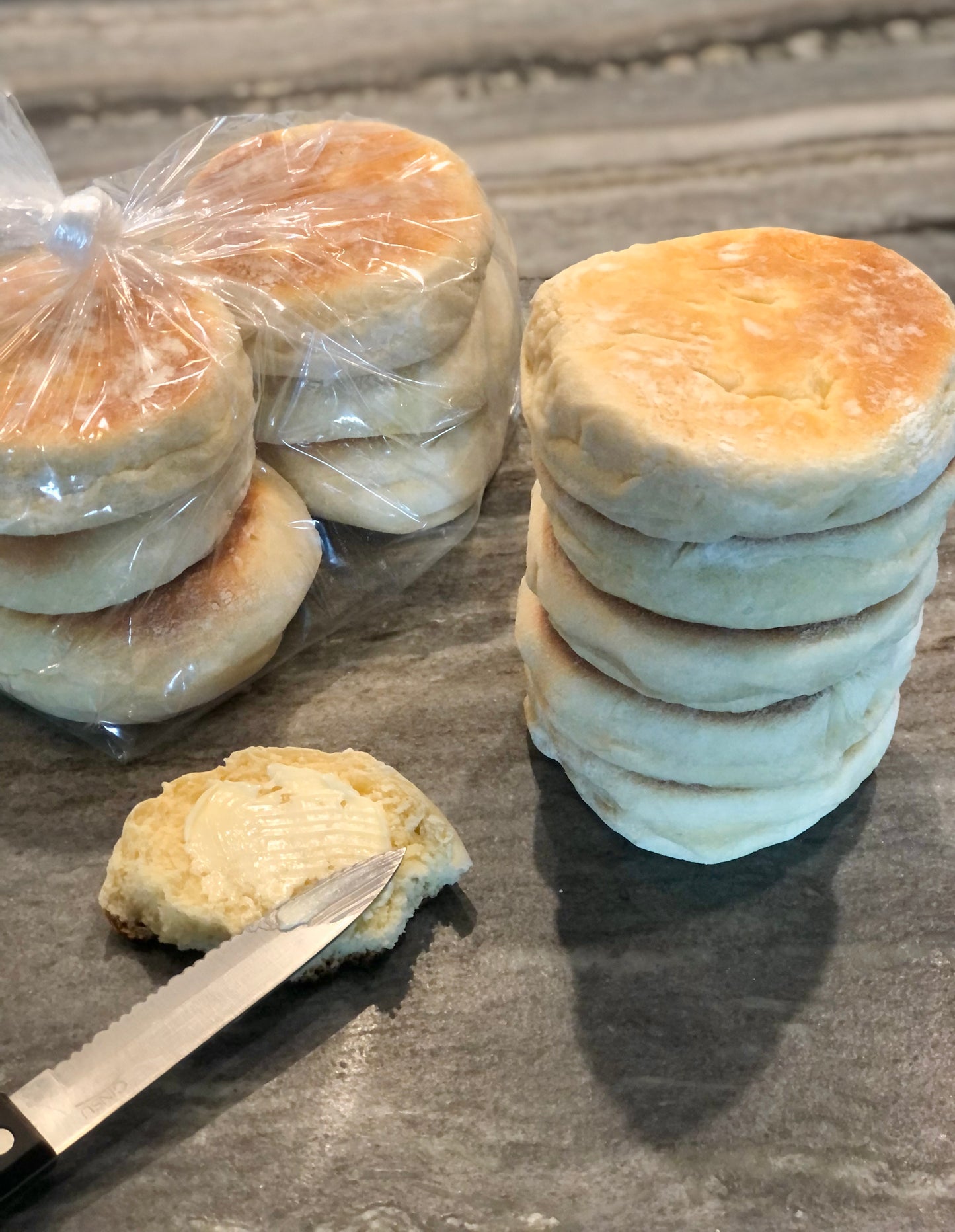 Bolos levedos (breakfast muffins)